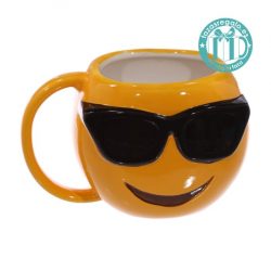 Taza original emoticono con gafas de sol